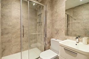 En-Suite Shower Room- click for photo gallery